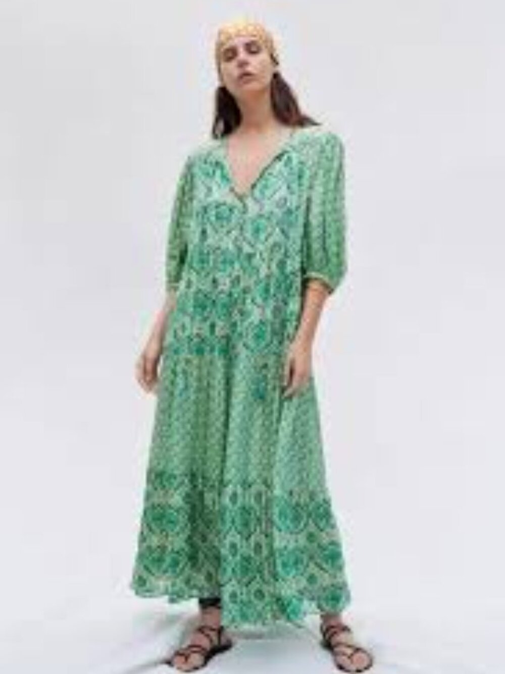 Zara - Green Maxi Dress with Metallic Thread - Size M